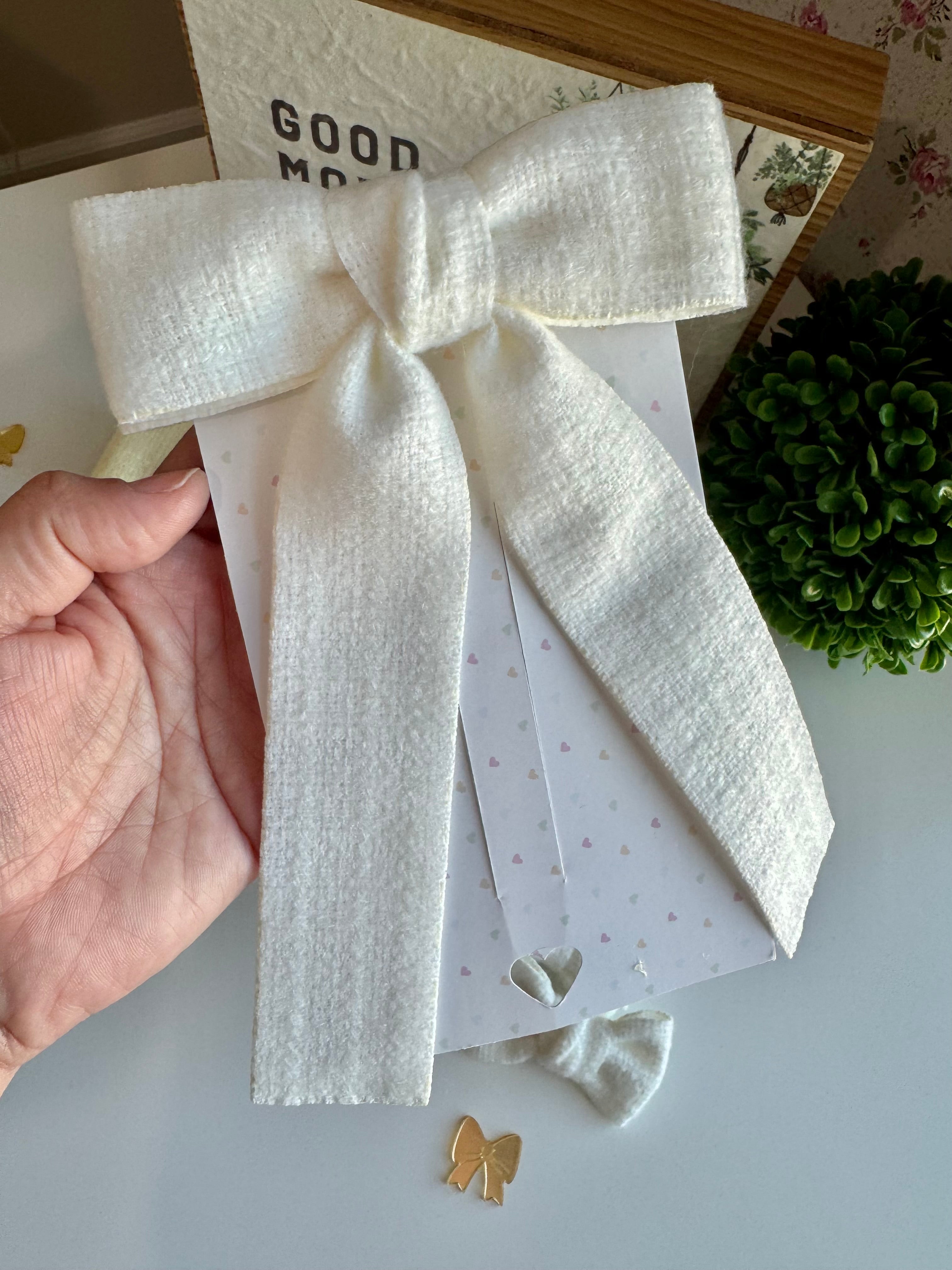 Cozy fancy hair bow