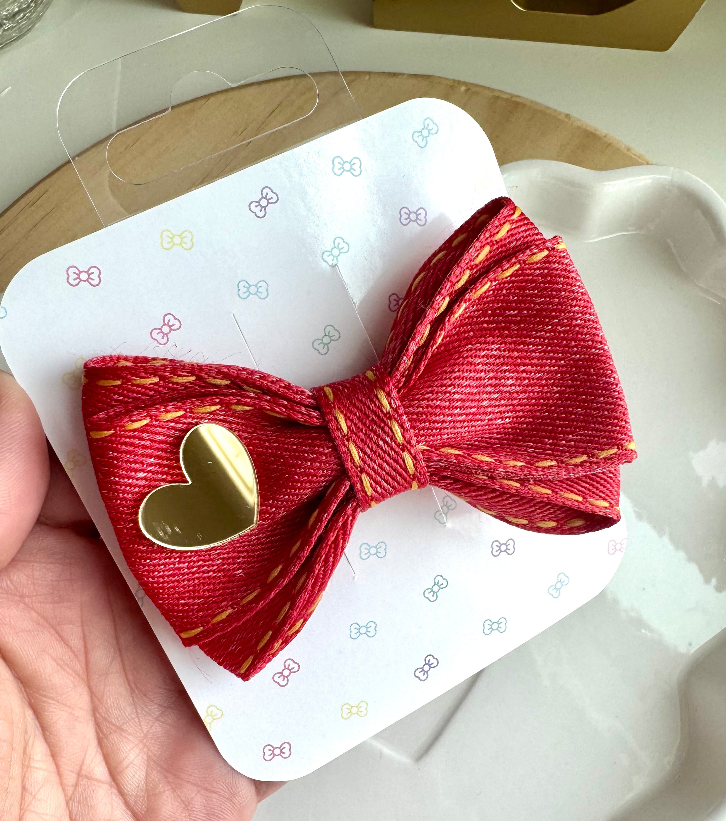 Gold Heart bow