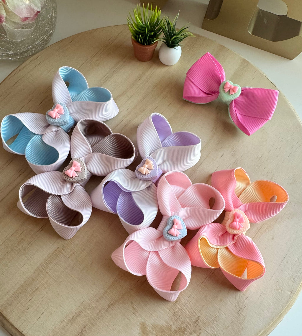 Sweetheart Hair bow
